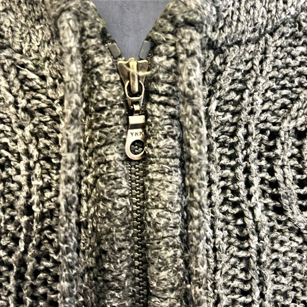 Etui Fisherman Bobble Aran Zip Front Hoodie Sweater in Grey - Picture 5 of 16